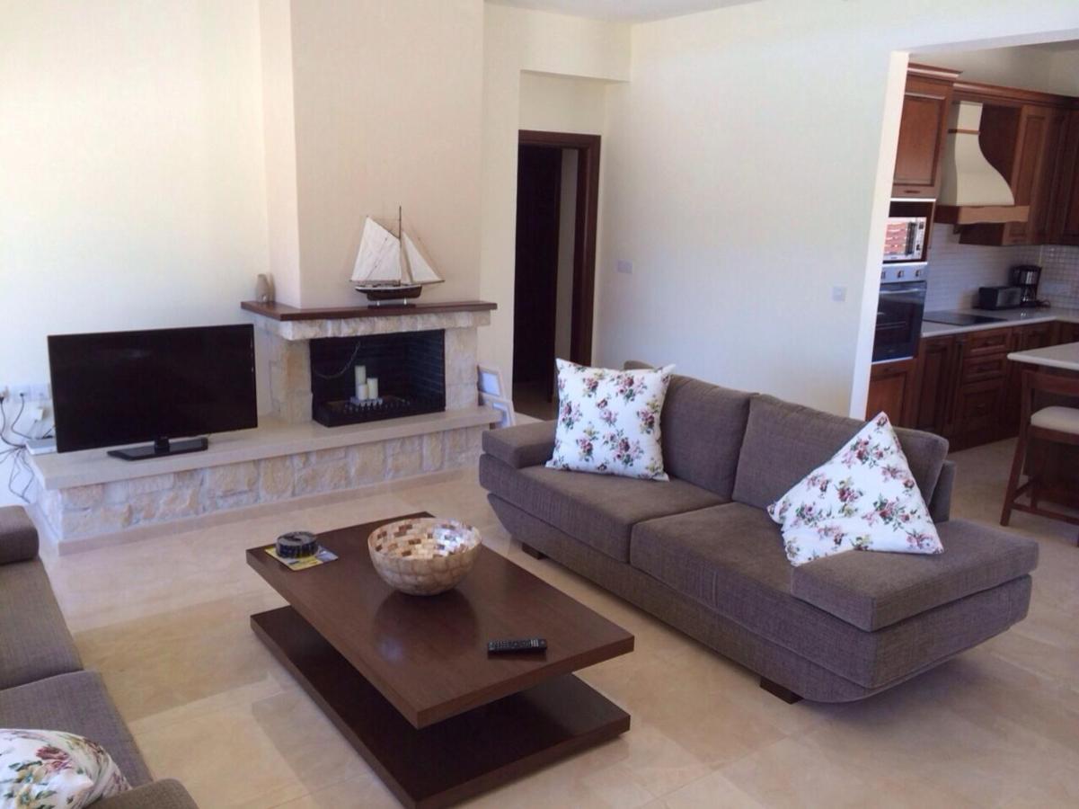 Polis Paradise Latchi Villa מראה חיצוני תמונה